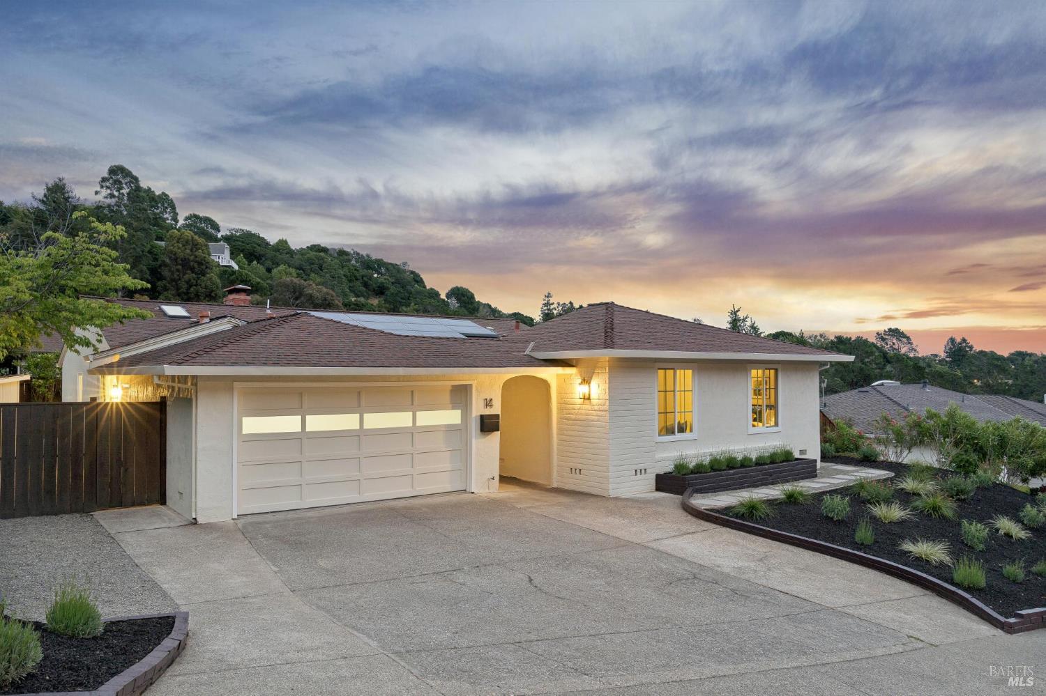 14 Laurelwood Court
