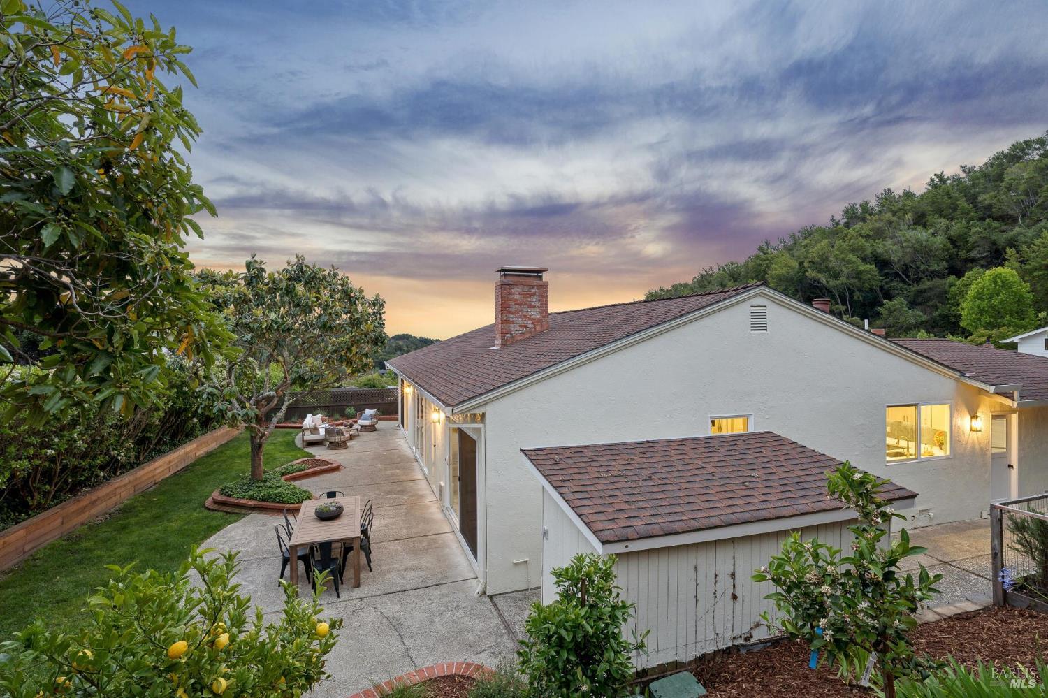 14 Laurelwood Court