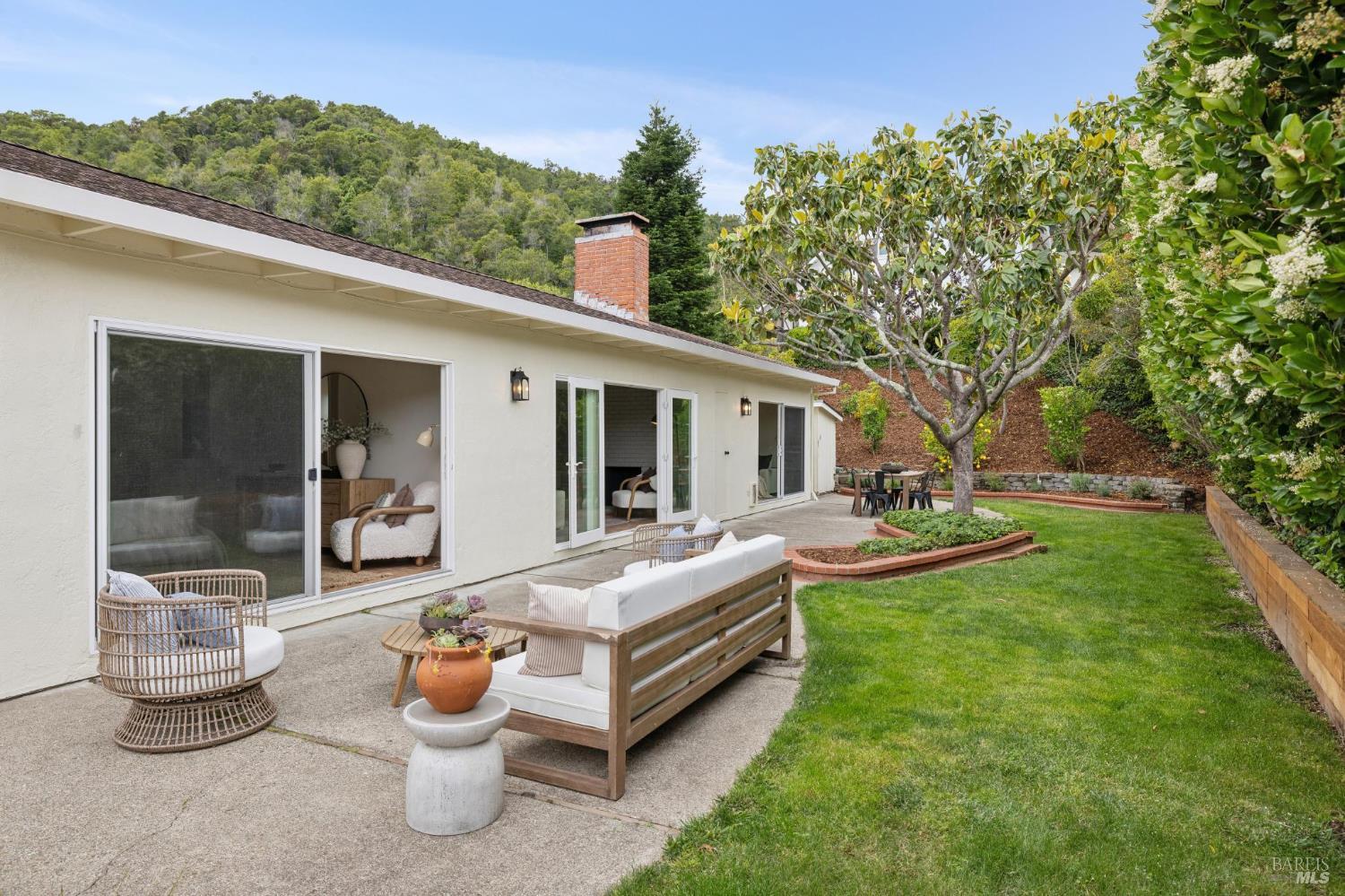 14 Laurelwood Court