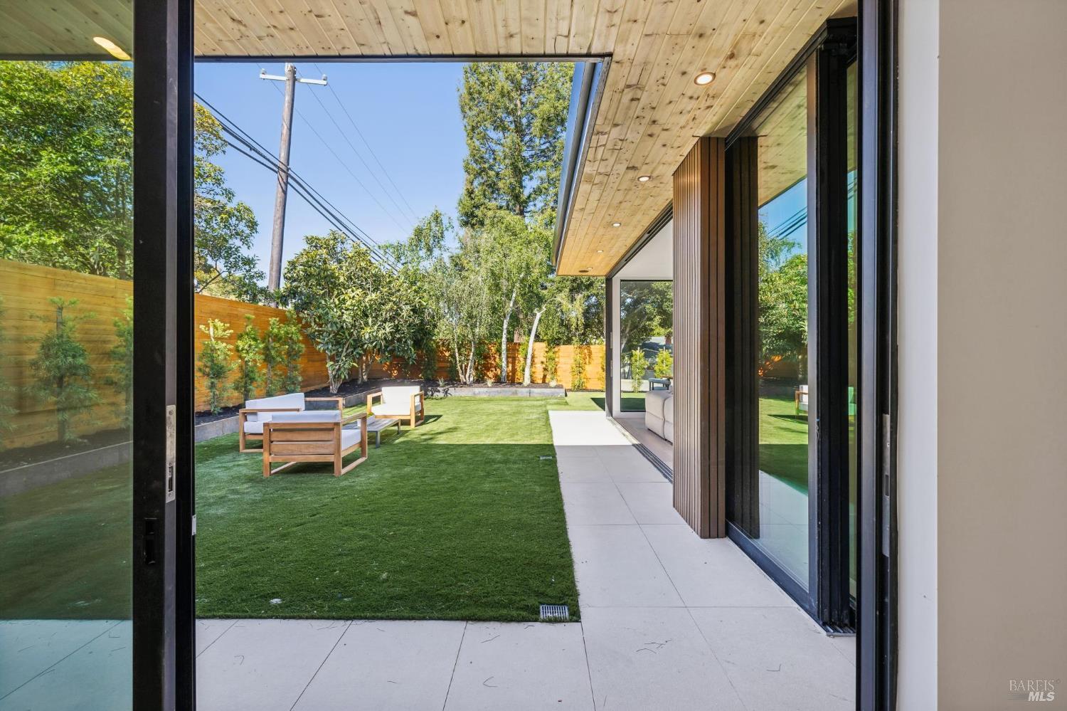 30 Juno Road