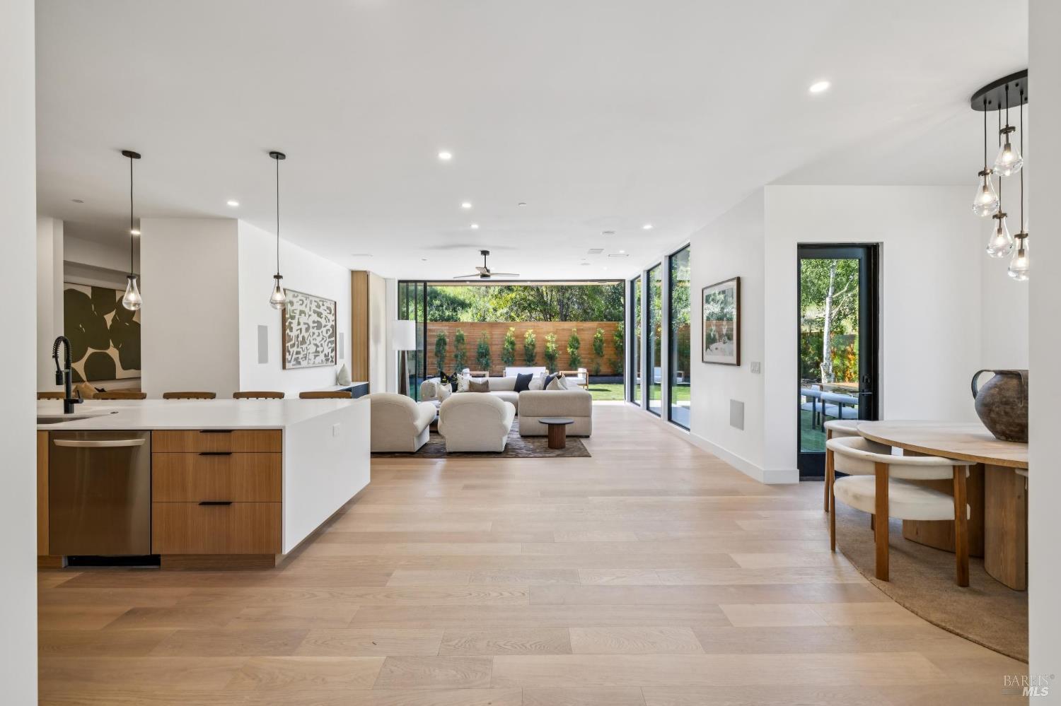 30 Juno Road