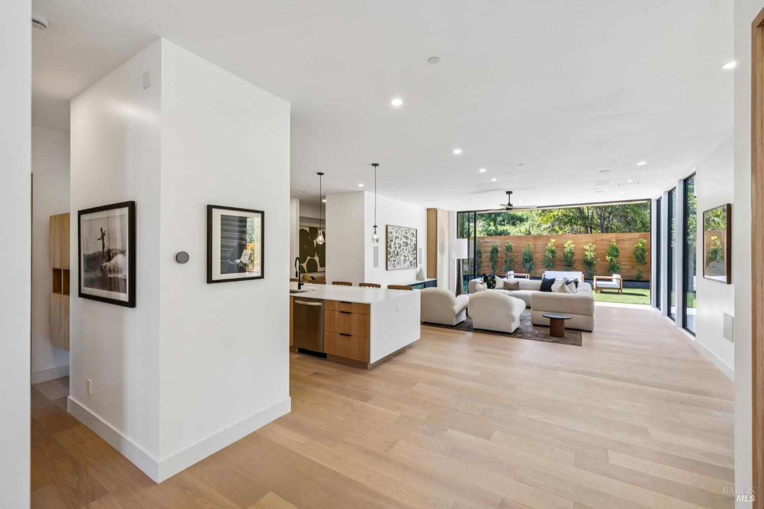 30 Juno Road