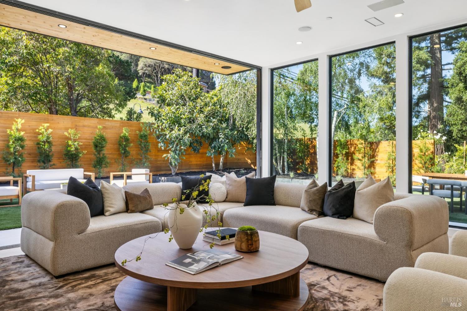 30 Juno Road