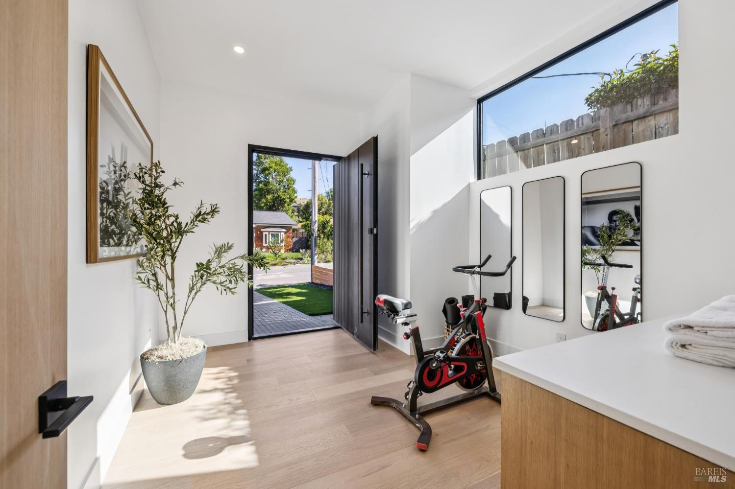30 Juno Road