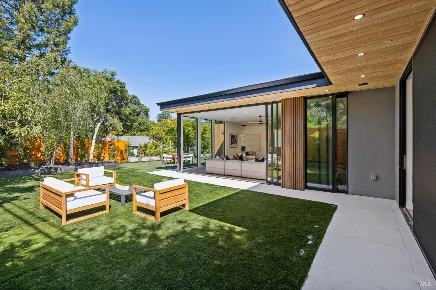 30 Juno Road