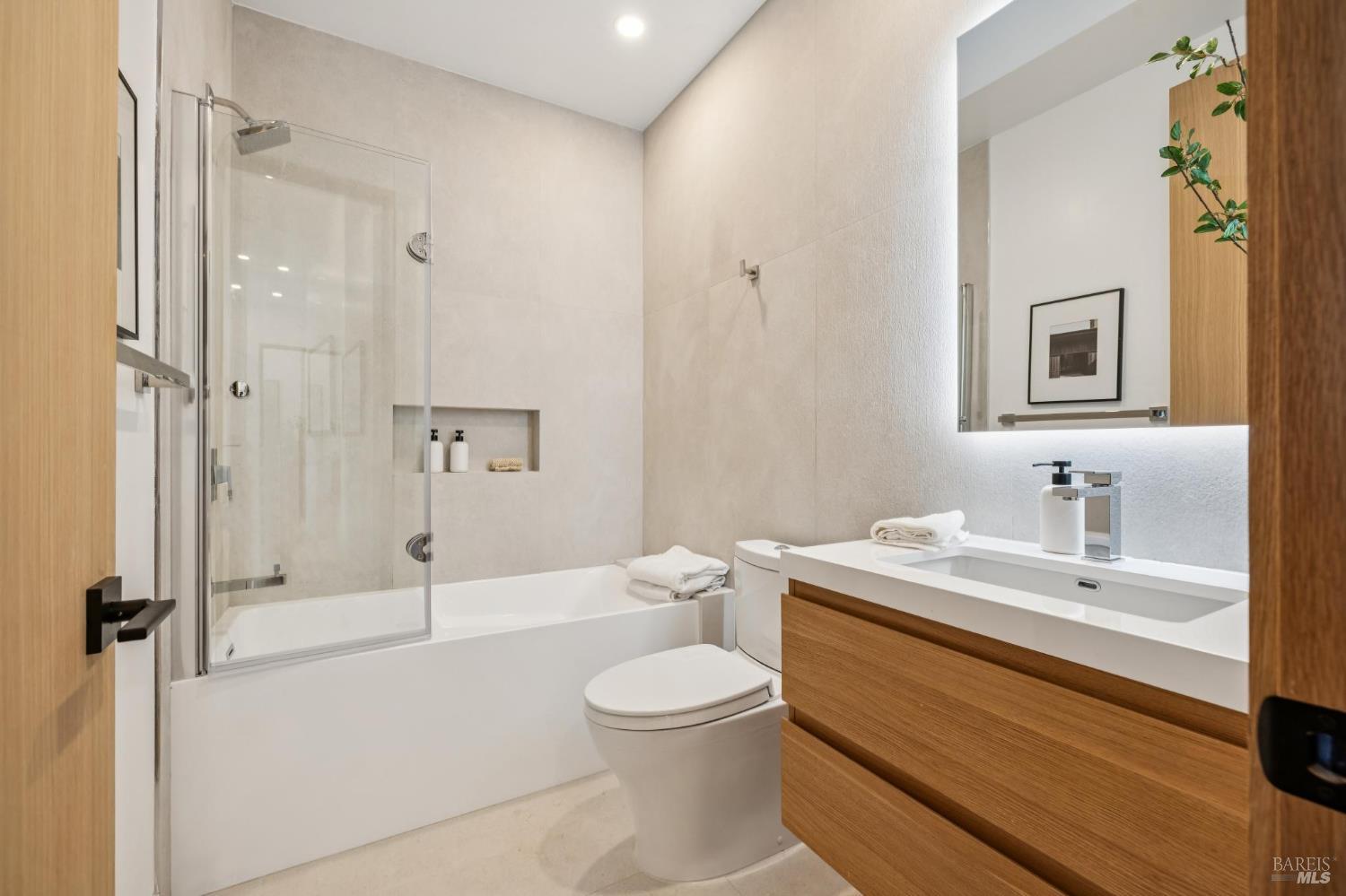 30 Juno Road