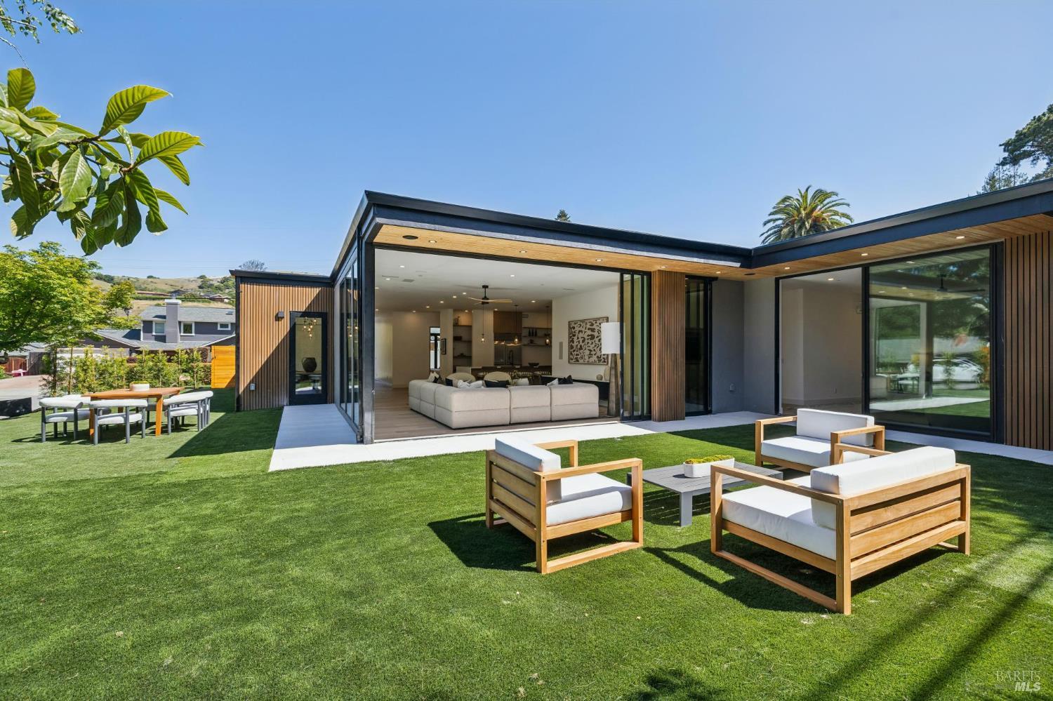 30 Juno Road