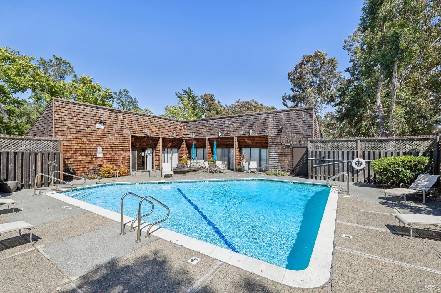 305 El Faisan Drive