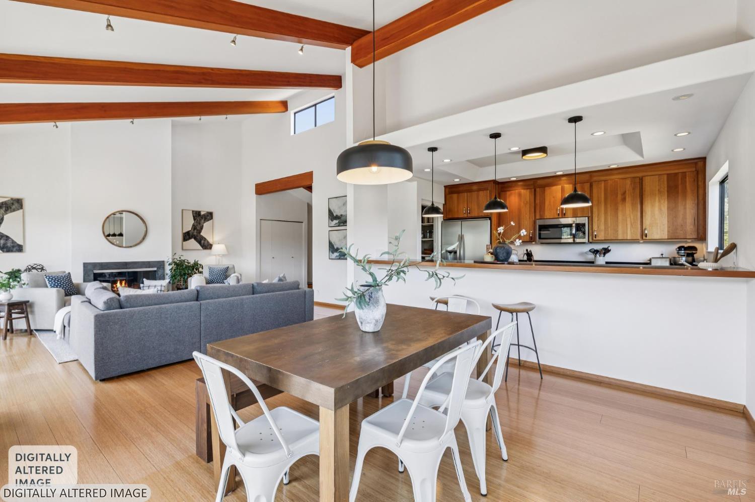 305 El Faisan Drive