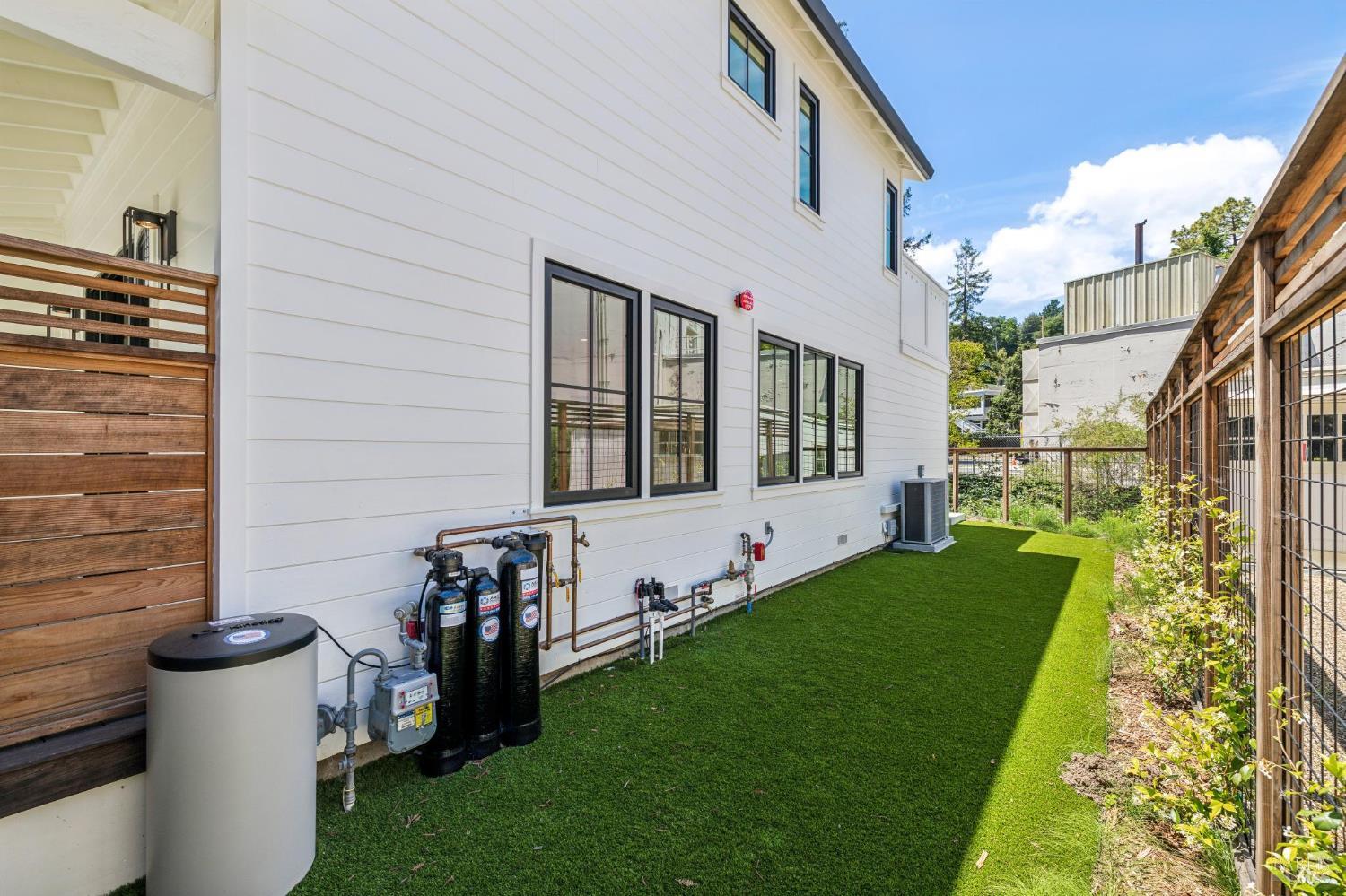 233 Monte Vista Avenue