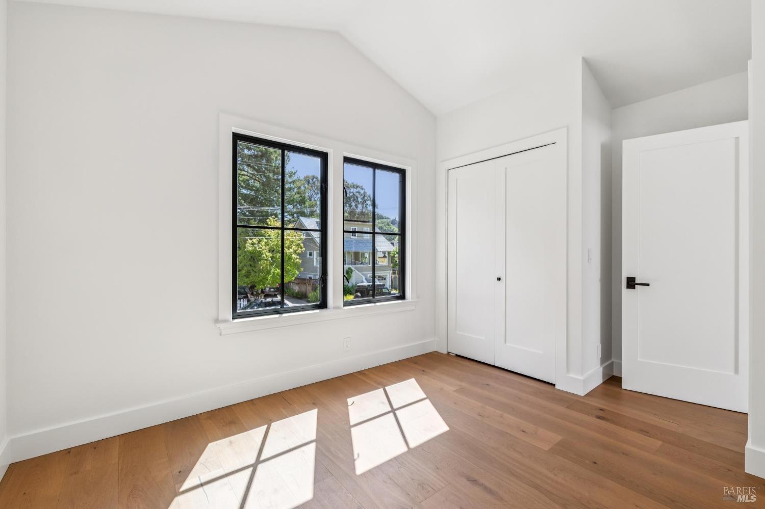 233 Monte Vista Avenue
