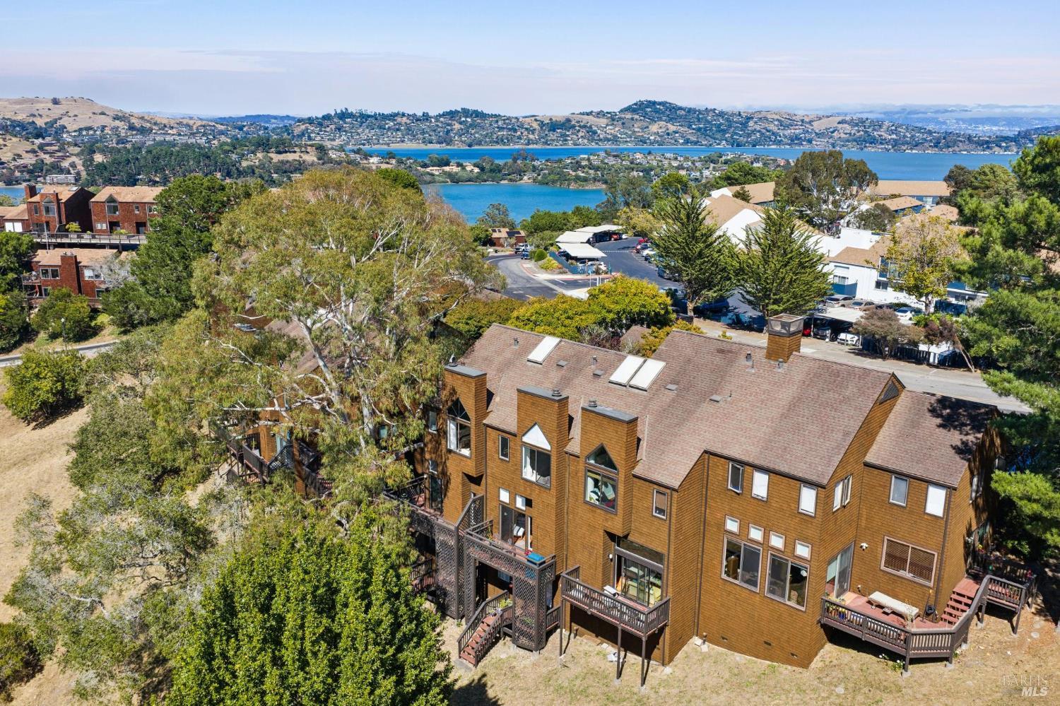 416 Donahue Street
