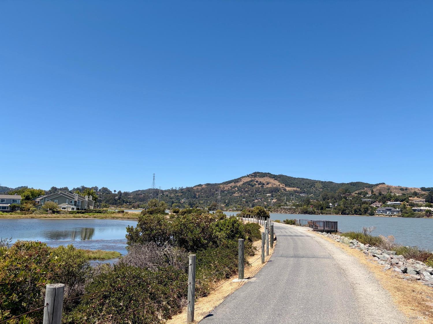 22 Hyannis Cove