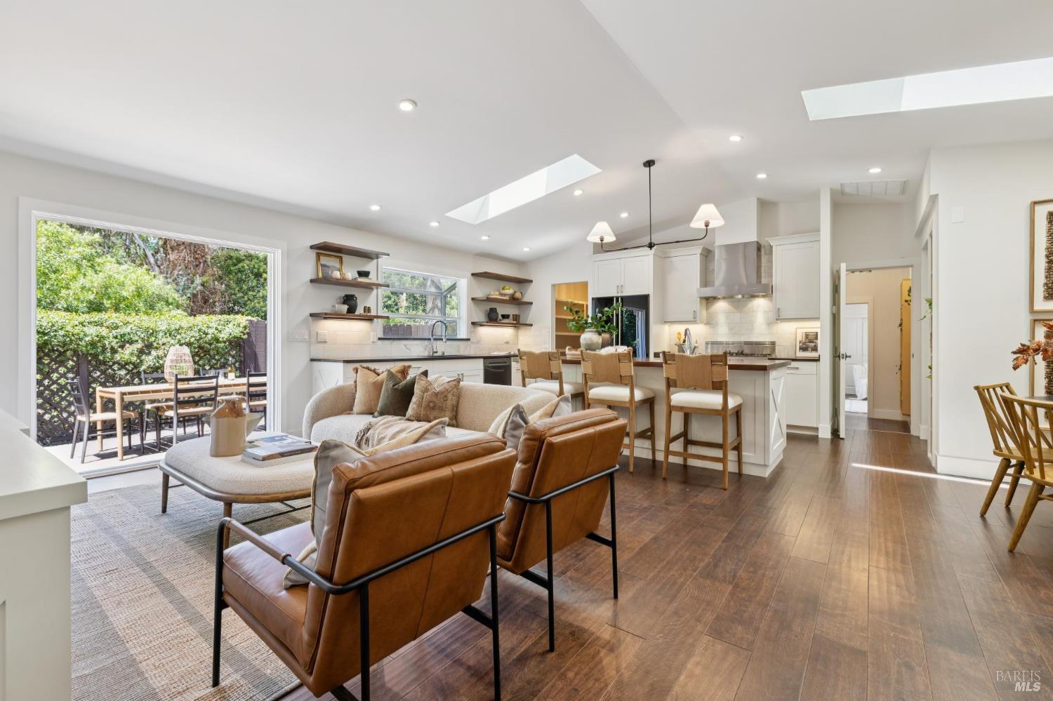1407 Casa Buena Drive