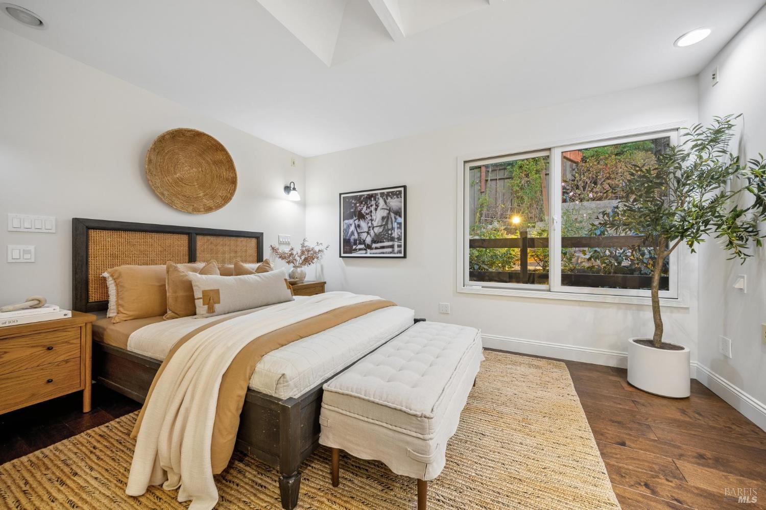 1407 Casa Buena Drive