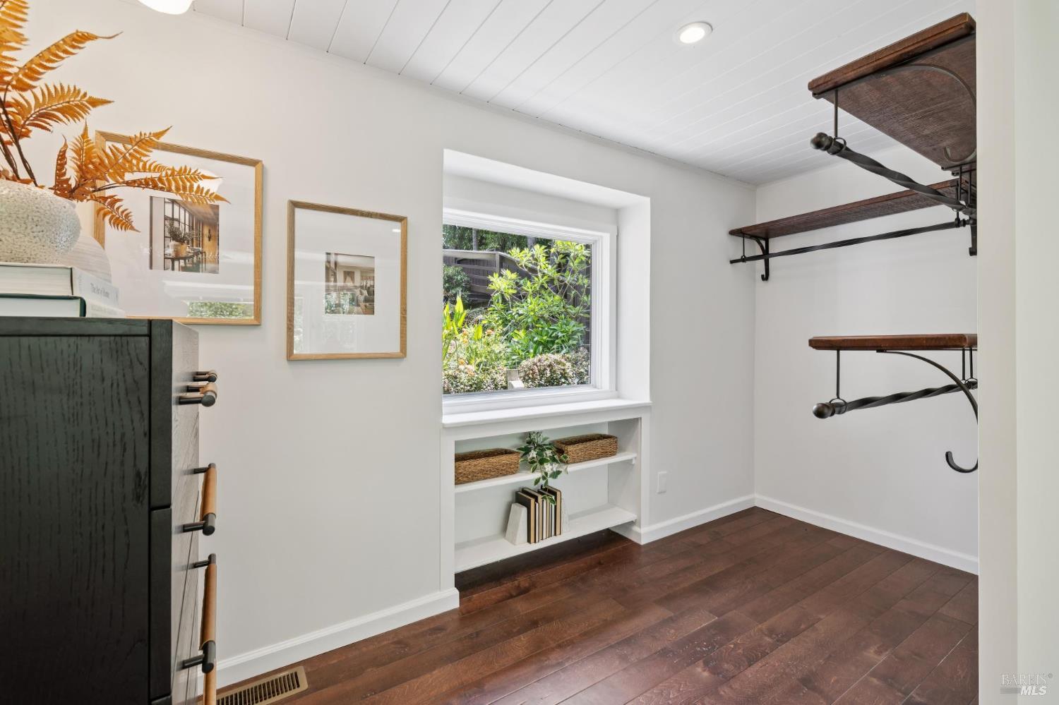 1407 Casa Buena Drive