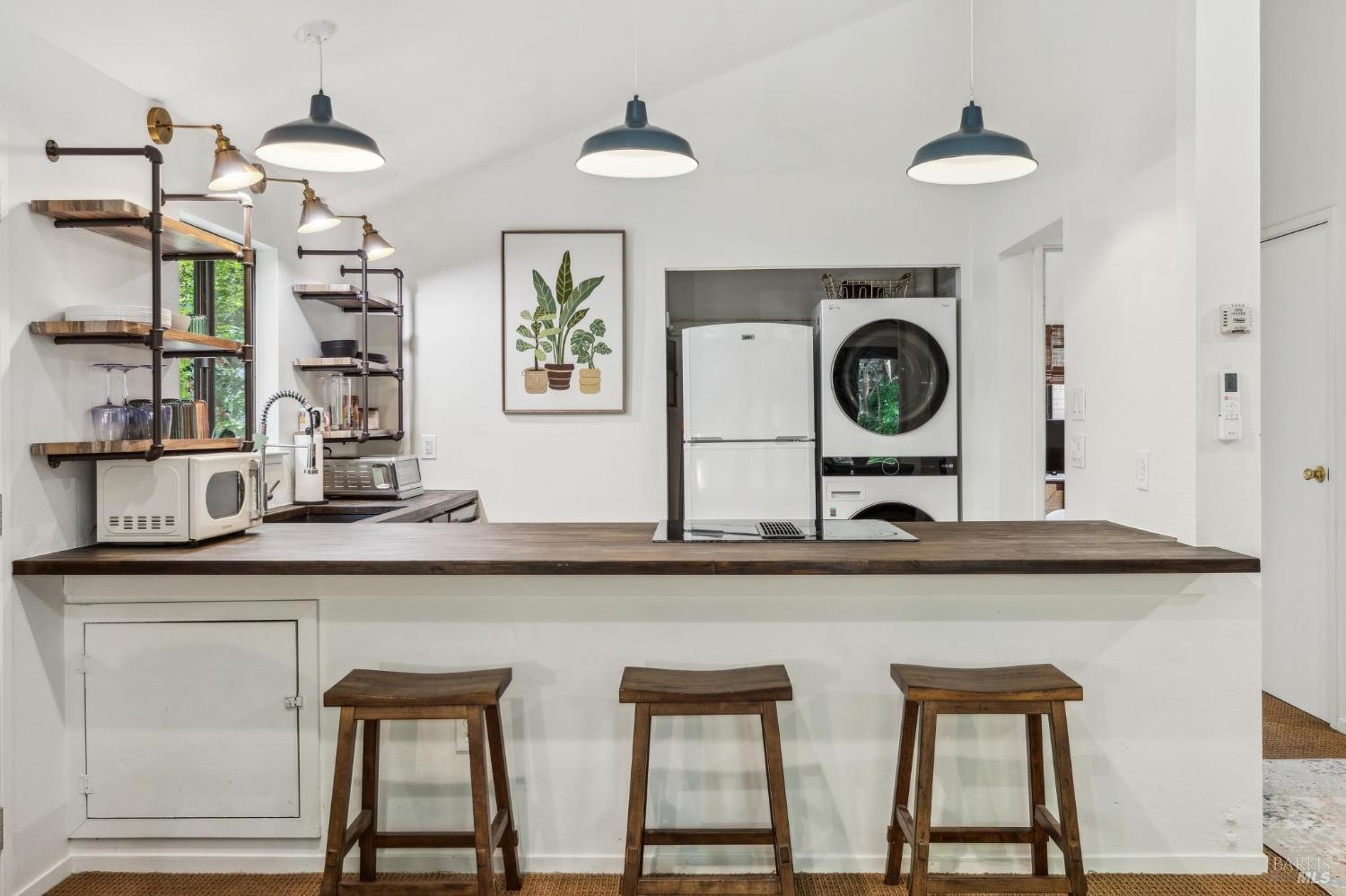 10 Angelica Court Unit: #A