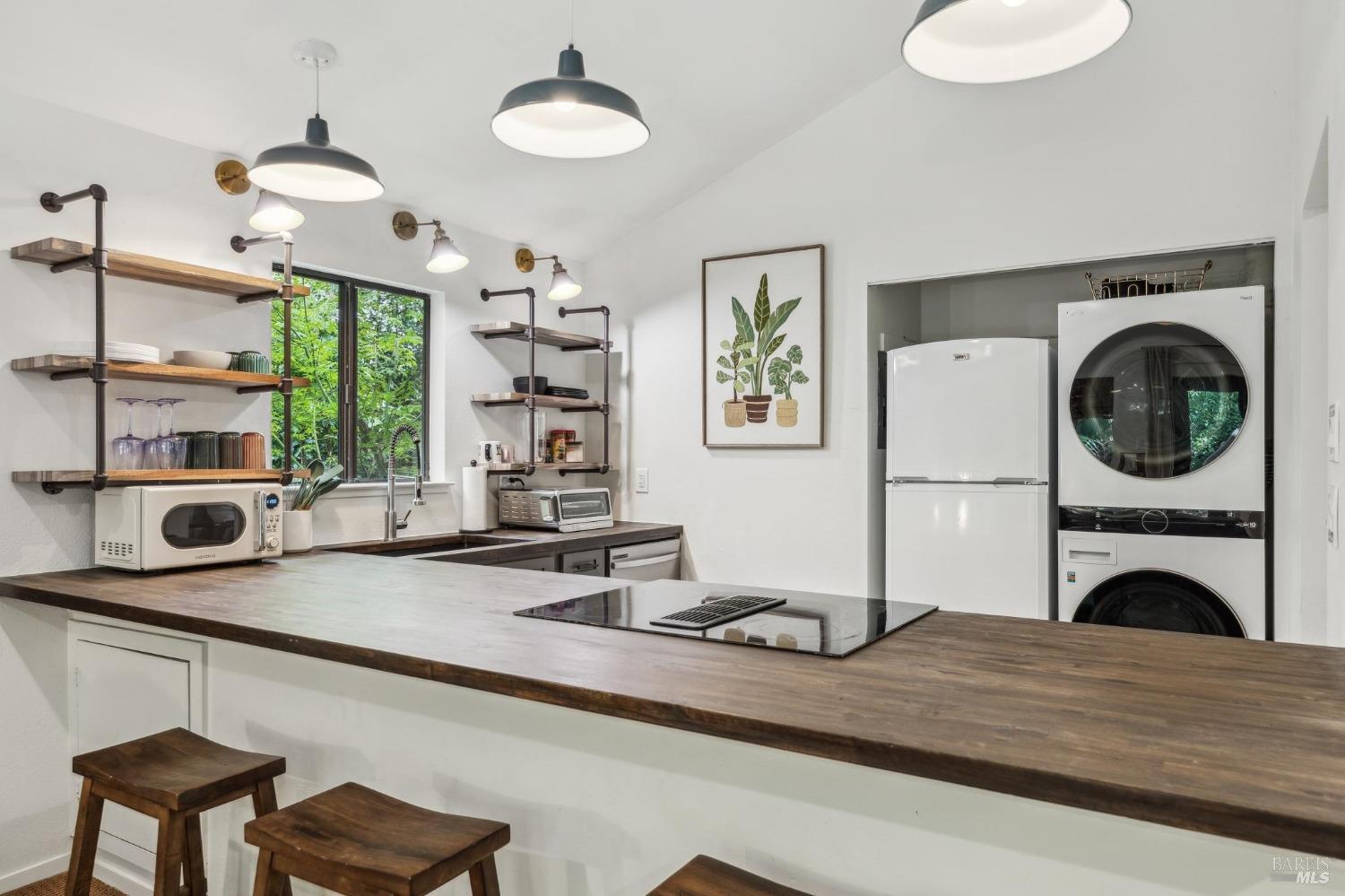 10 Angelica Court Unit: #A