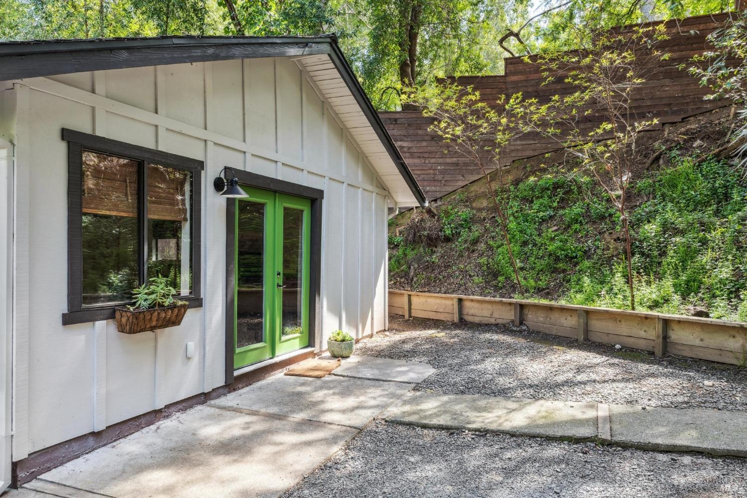 10 Angelica Court Unit: #A