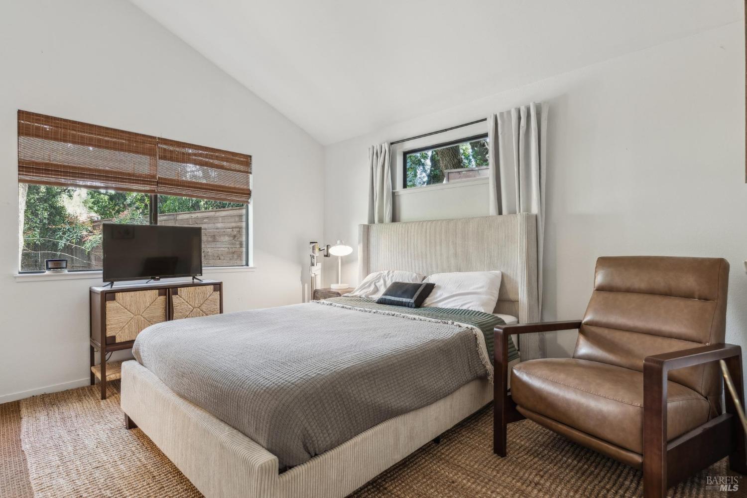 10 Angelica Court Unit: #A