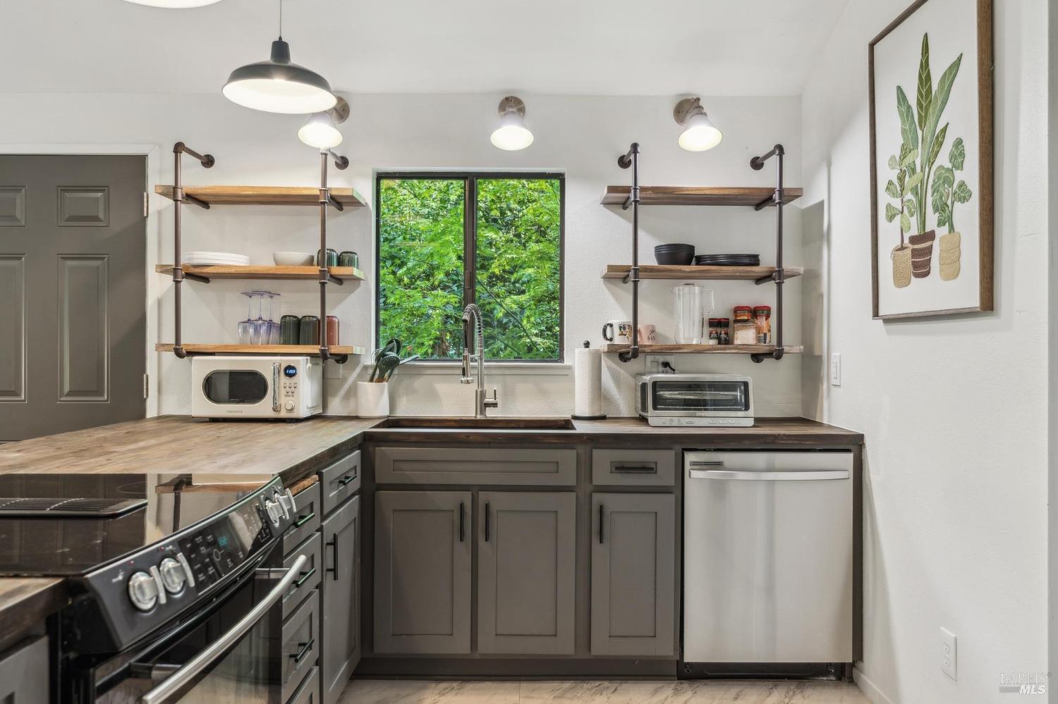 10 Angelica Court Unit: #A