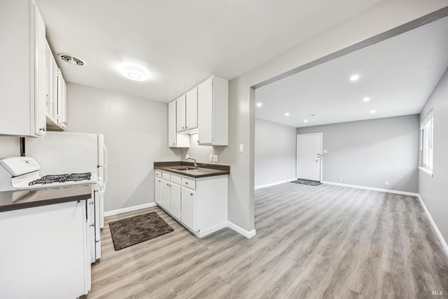 83 Pixley Avenue Unit: #1