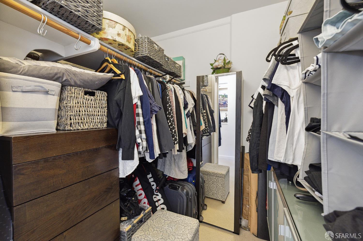 140 South Van Ness Ave #901