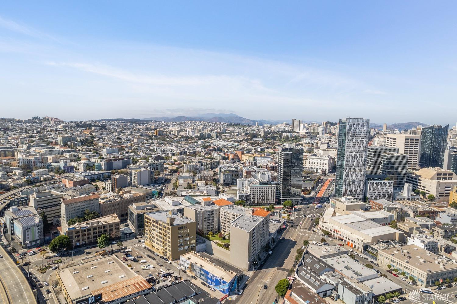 140 South Van Ness Ave #901