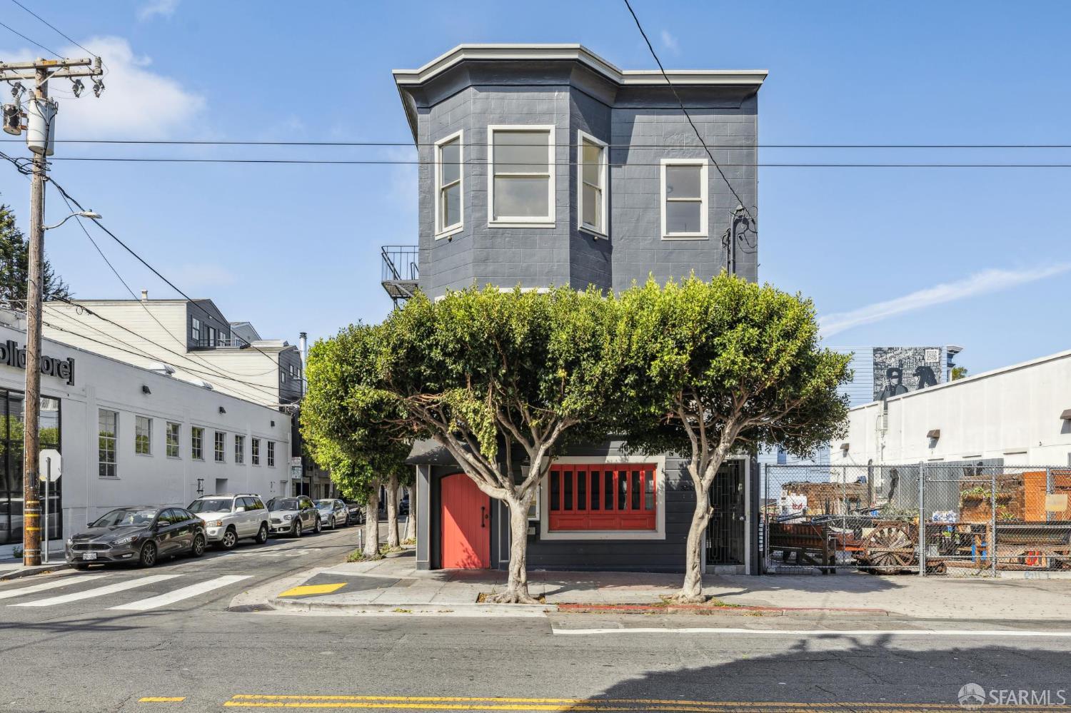 3235 Fillmore St #4