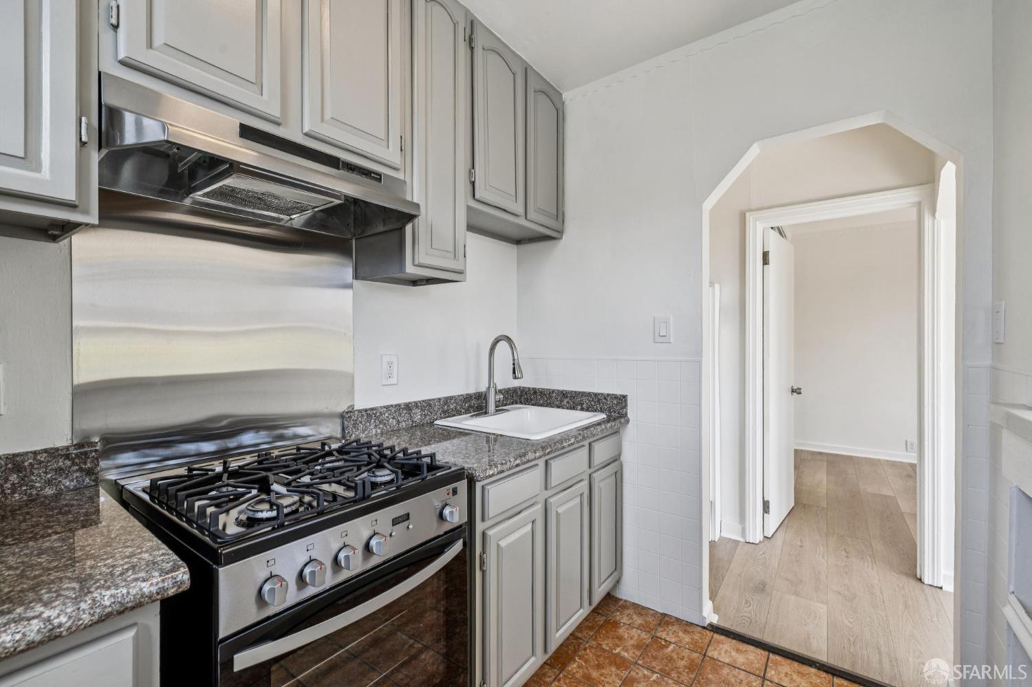 3235 Fillmore St #4