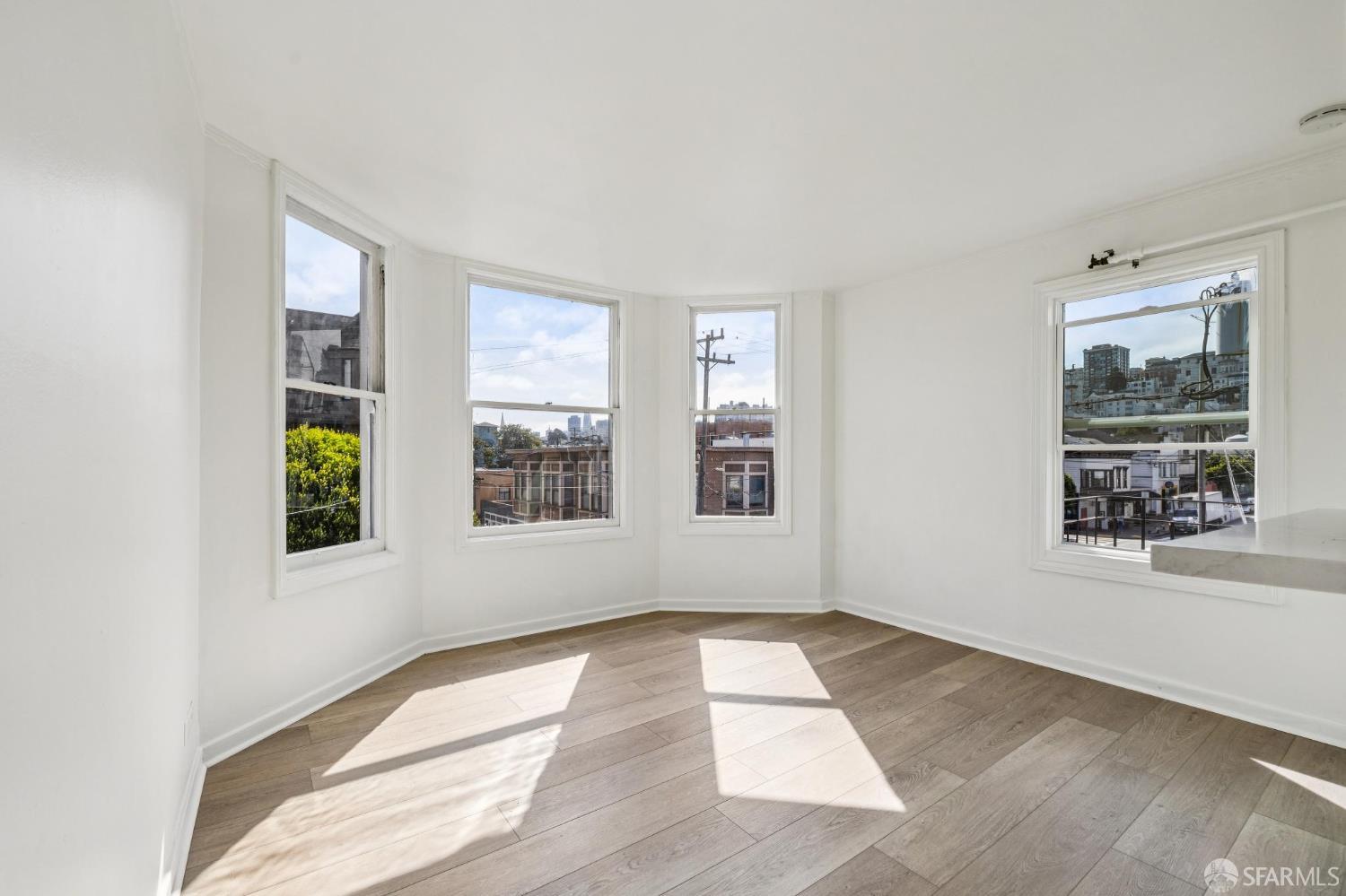 3235 Fillmore St #4