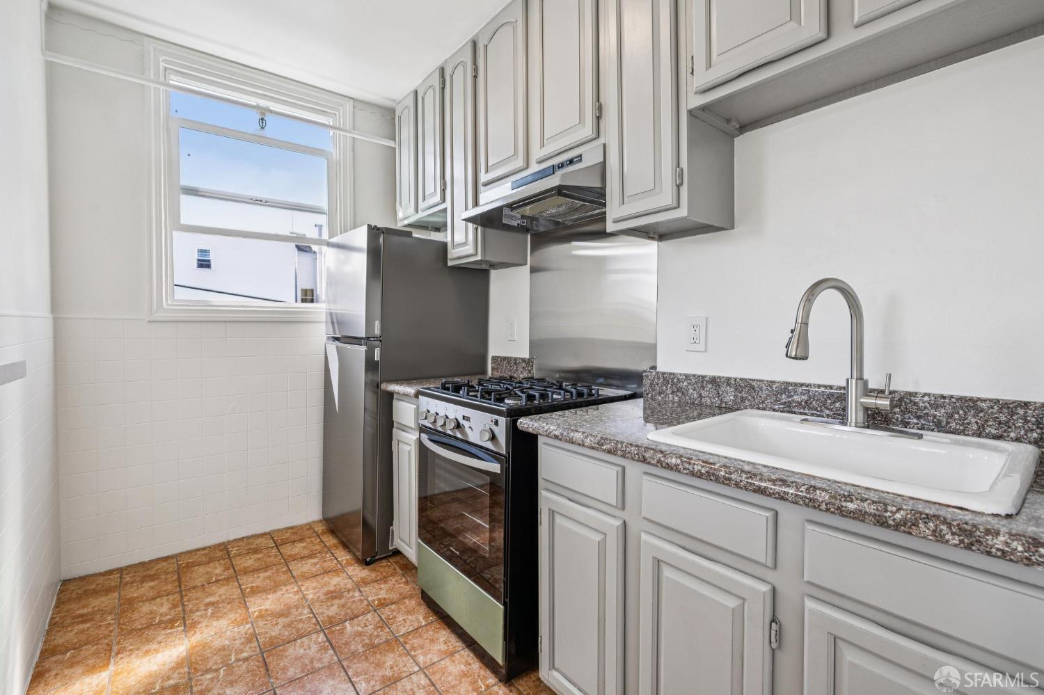 3235 Fillmore Street Unit: #4