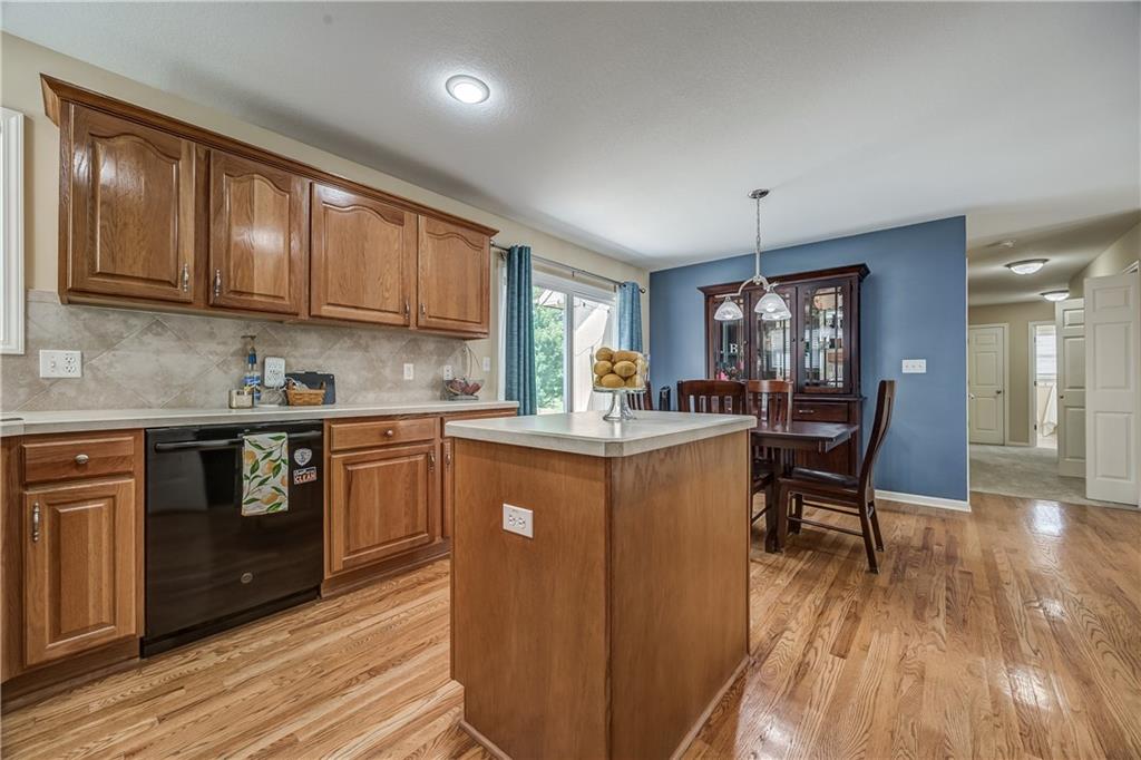 604 FAIRWAY Road