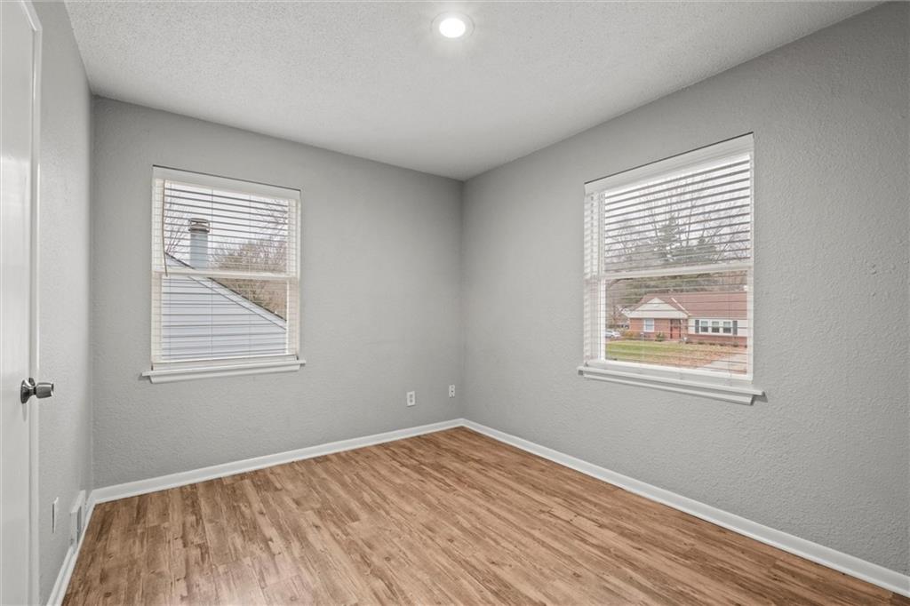 2801 W 76th Street