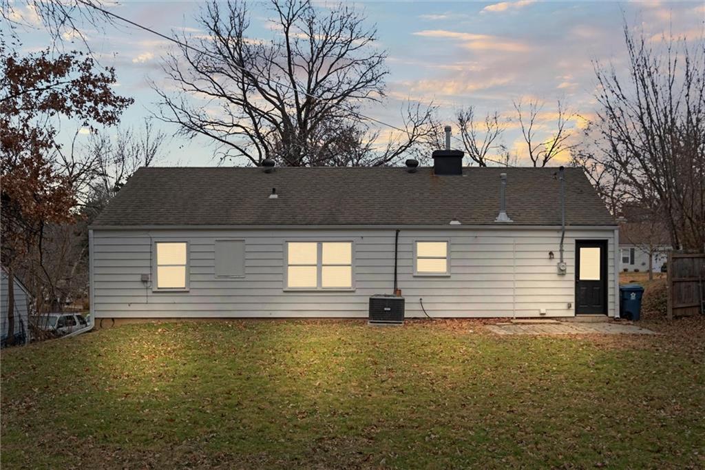 2801 W 76th Street