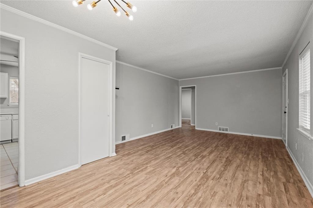 2801 W 76th Street