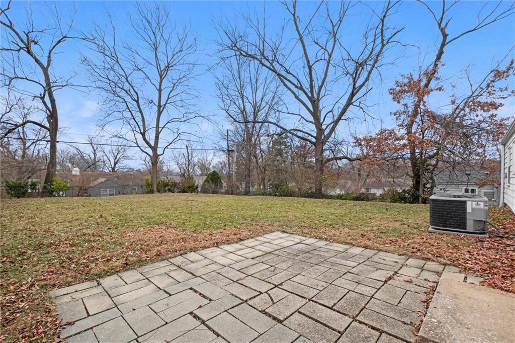 2801 W 76th Street