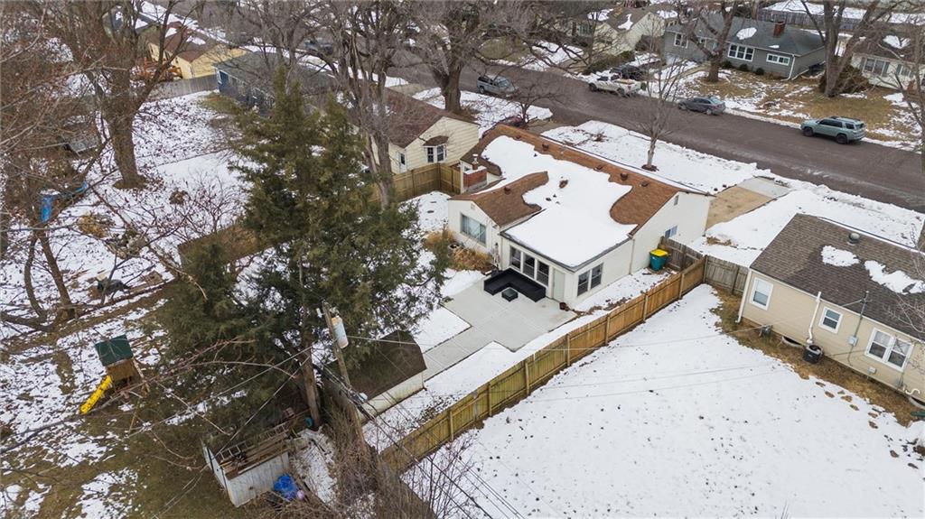 8507 W 69TH Street