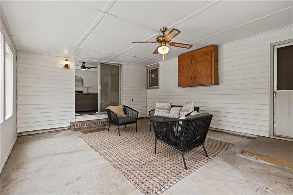 8507 W 69TH Street