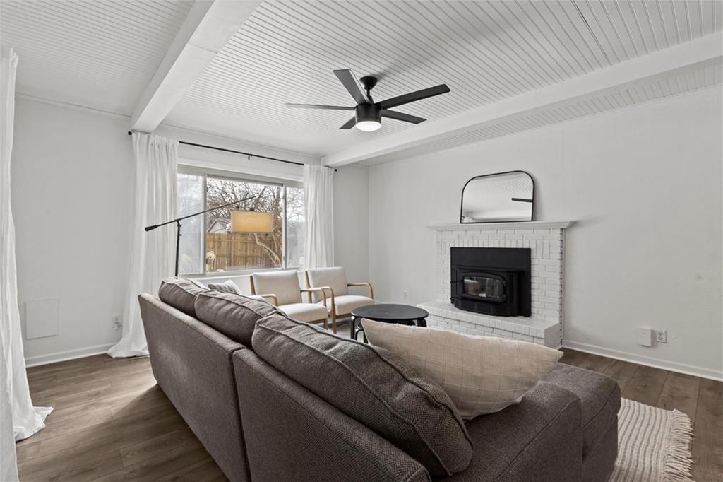 8507 W 69TH Street