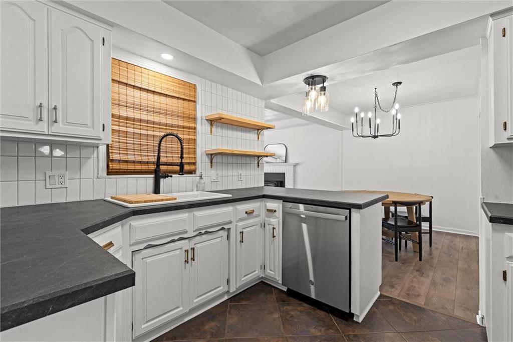 8507 W 69TH Street