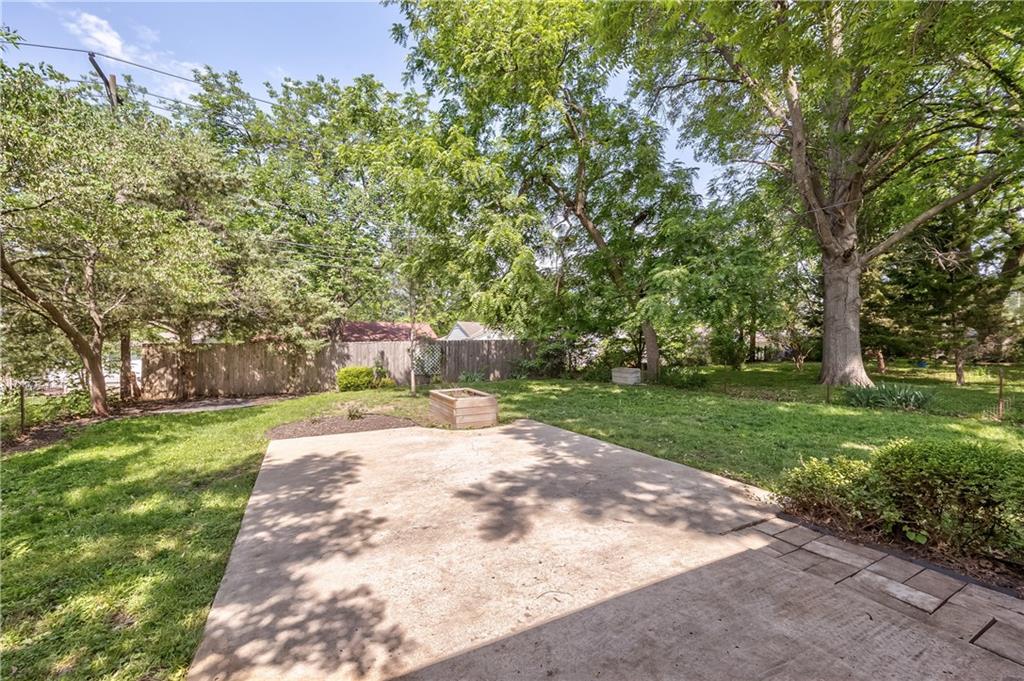 8316 Locust Street