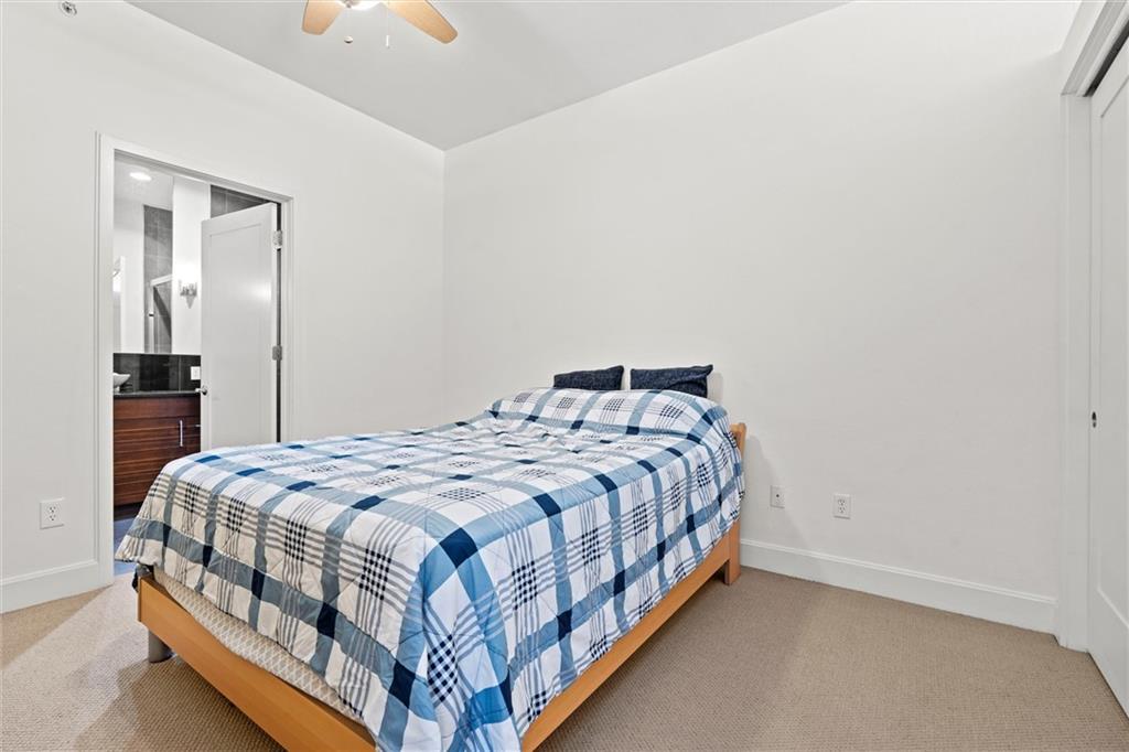 4521 Wornall Road Unit: 201