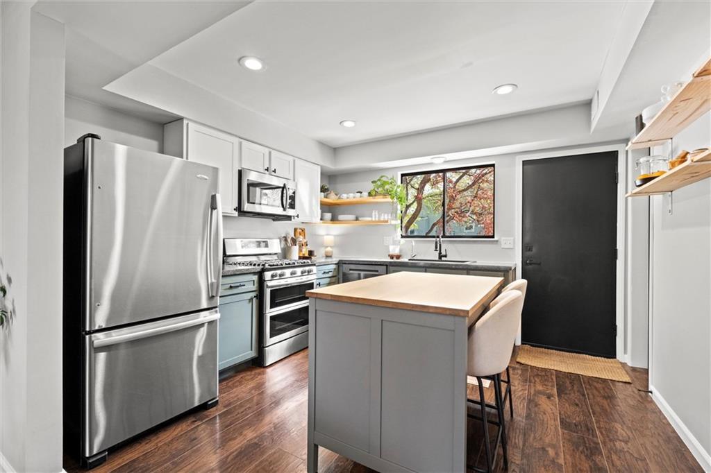 721 N 75TH Street