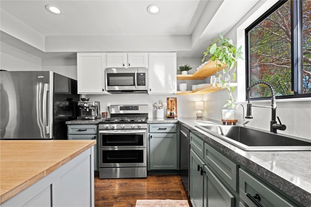 721 N 75TH Street