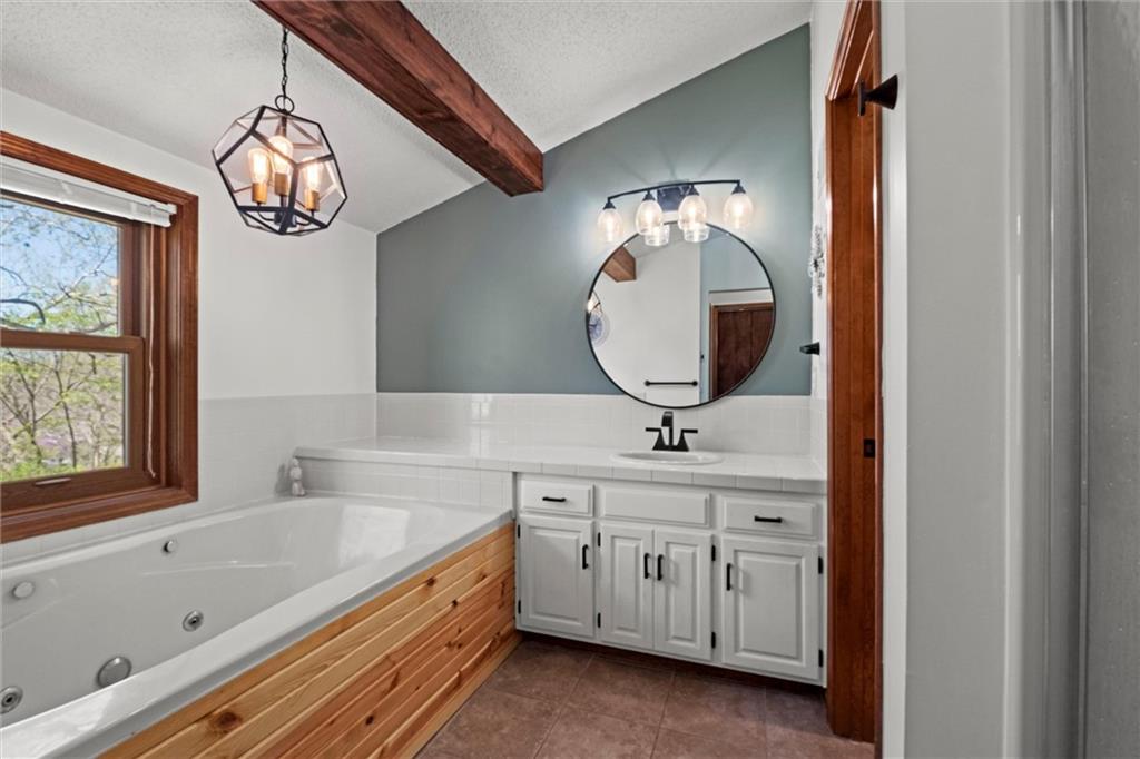 5342 NW Platte Road