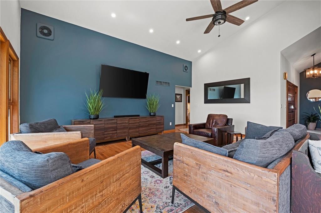 5342 NW Platte Road