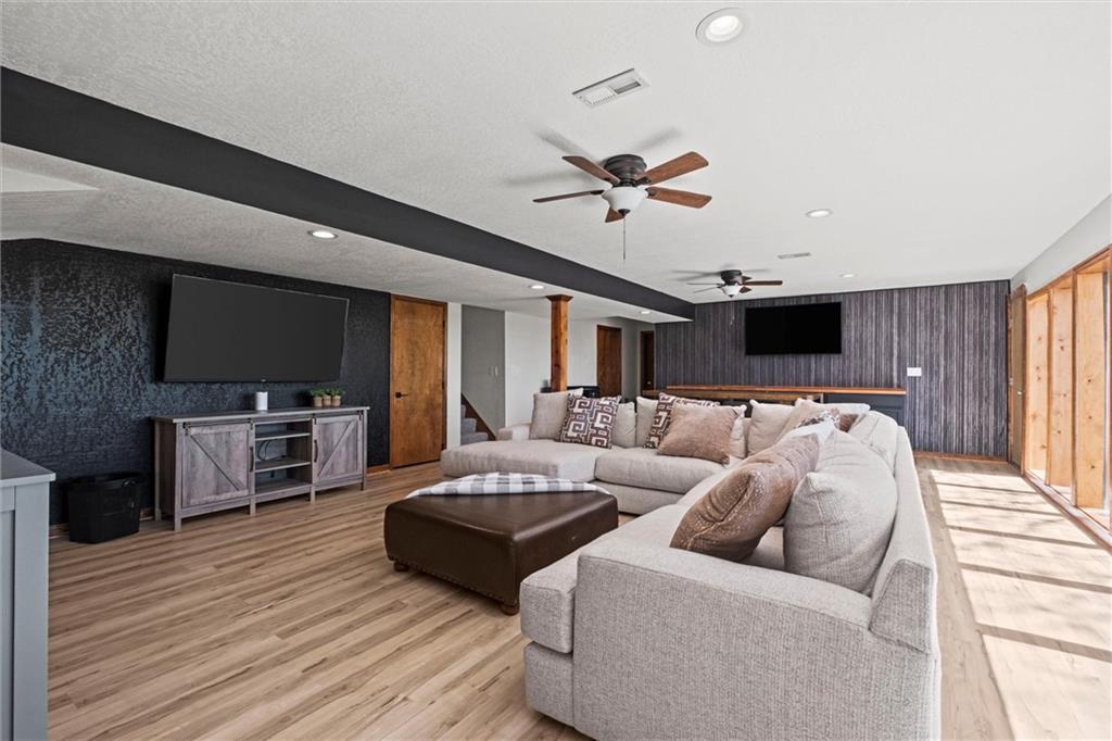 5342 NW Platte Road