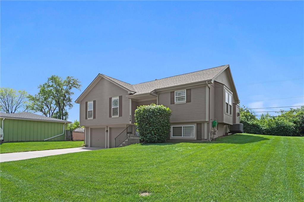 508 NW Village Drive