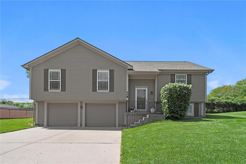 508 NW Village Drive